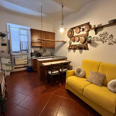 Alloggio Ad Uso Turistico Piave 47 Apartamento Gradoli Exterior foto