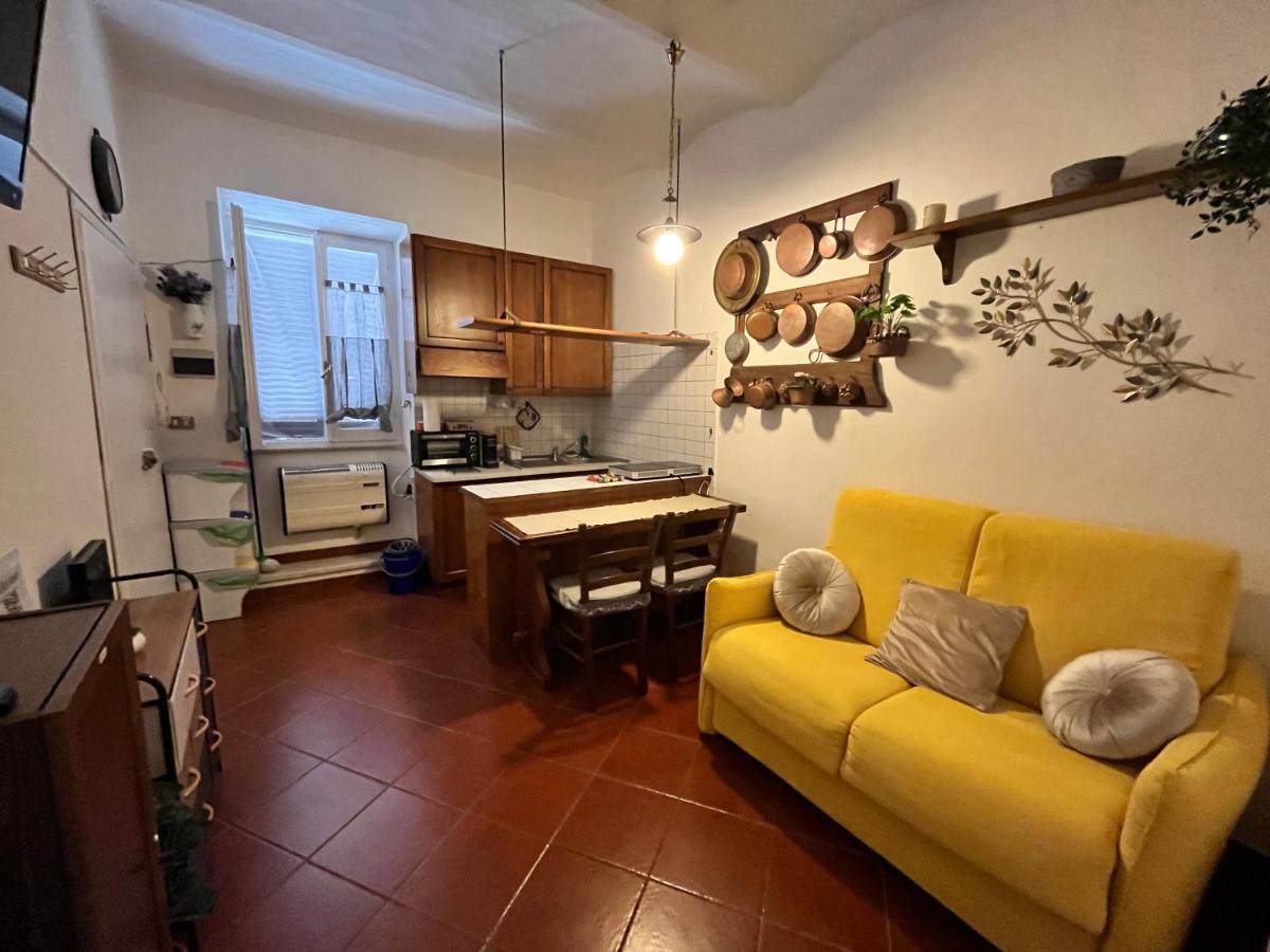 Alloggio Ad Uso Turistico Piave 47 Apartamento Gradoli Exterior foto